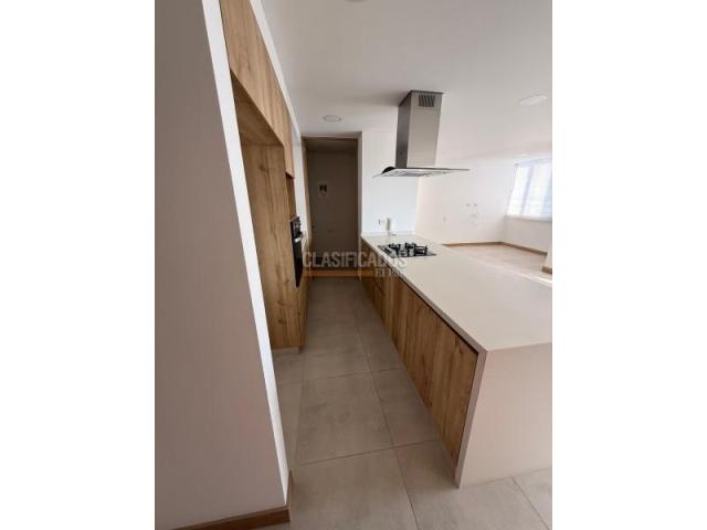 Apartamentos, Venta en Valle del Lili