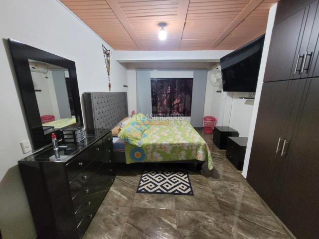 Edificios, Venta en Cristóbal Colón