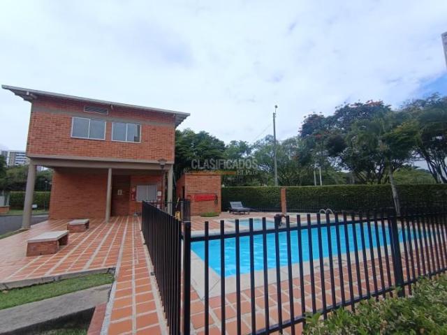 Apartamentos, Venta en Valle del Lili