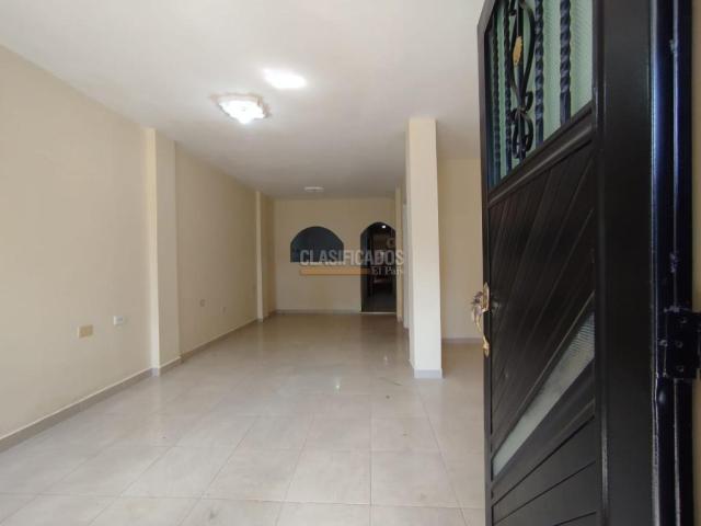 Apartamentos, Alquiler en Doce de Octubre