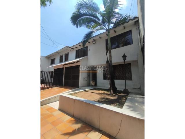 Casas, Venta en Prados del Norte