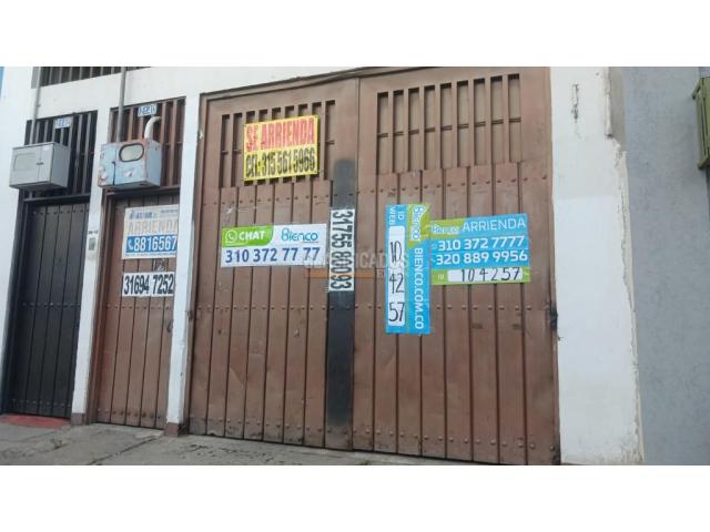 Locales y Bodegas, Alquiler en El Piloto