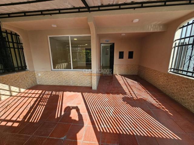 Casas, Alquiler en Palmira