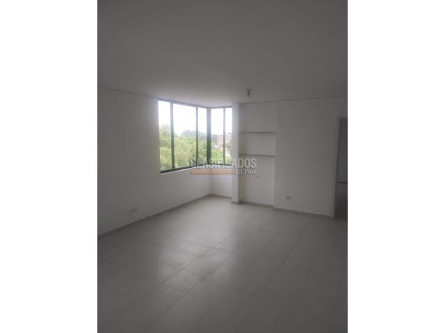 Apartamentos, Alquiler en San Vicente