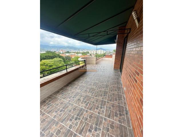 Apartamentos, Venta en Las Quintas de Don Simón