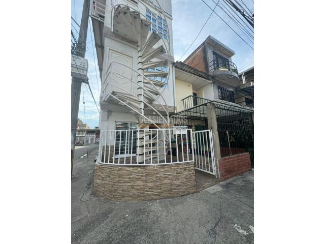 Apartamentos, Alquiler en Acopi