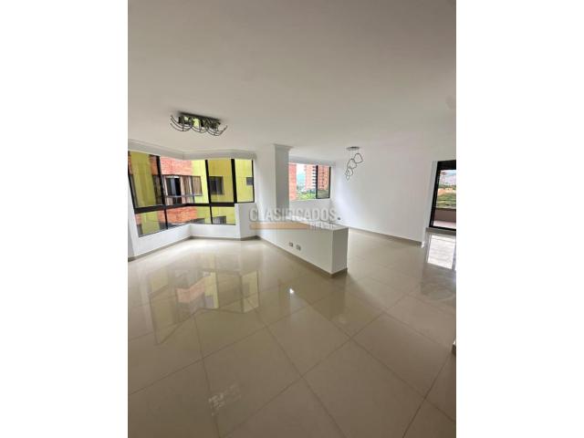 Apartamentos, Venta en Las Quintas de Don Simón