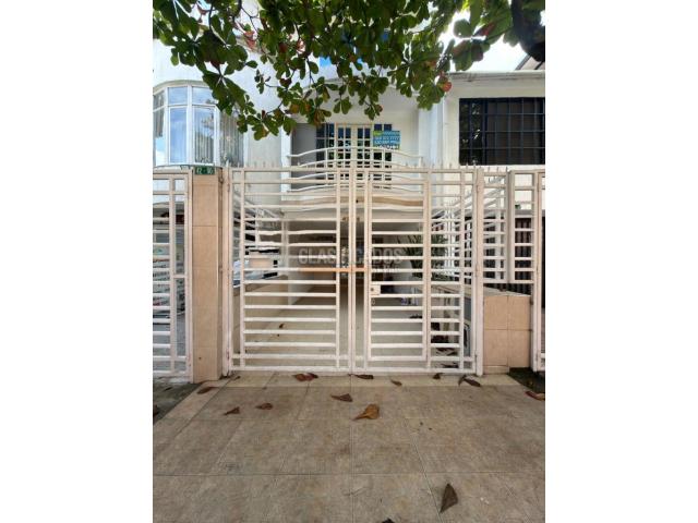 Casas, Alquiler en Calicanto