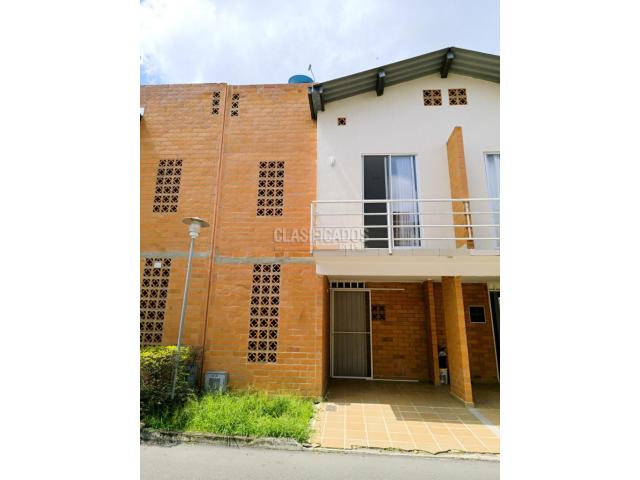 Casas, Alquiler en Palmira