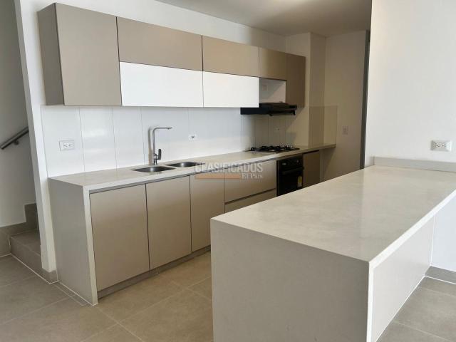 Apartamentos, Venta en Valle del Lili