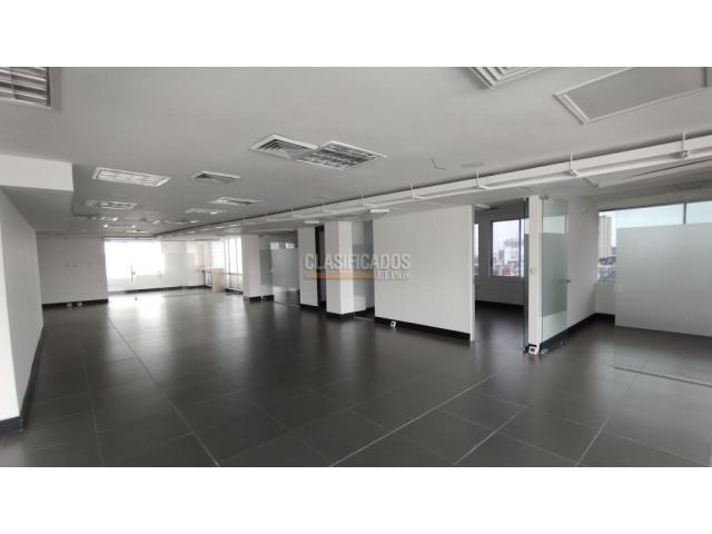 Oficinas y Consultorios, Alquiler en Santa Mónica Residencial