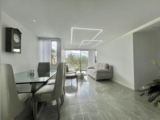 Apartamentos, Venta en Santa Anita