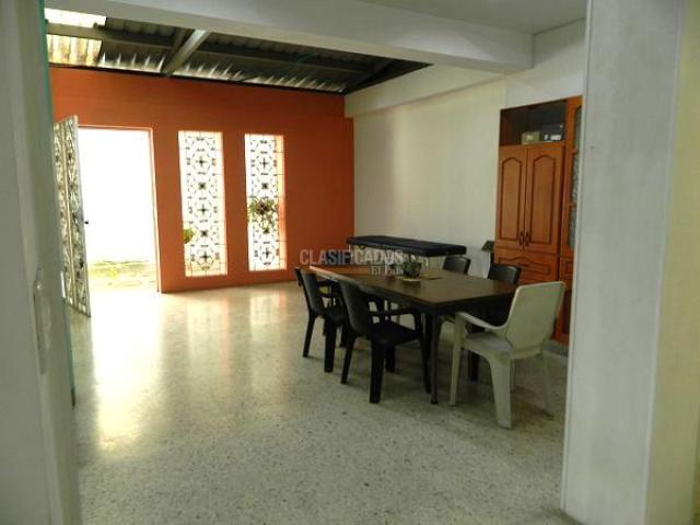 Edificios, Venta en Champagñat