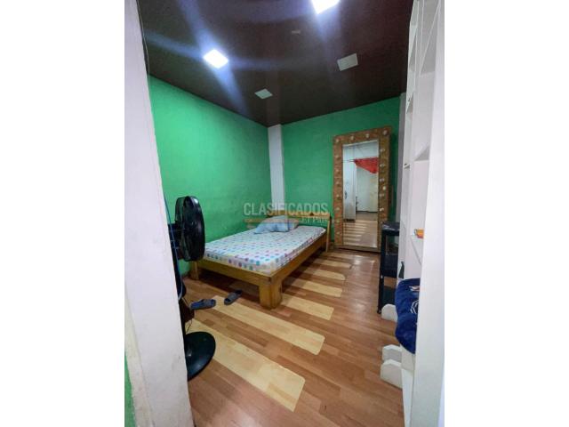 Casas, Venta en Saavedra Galindo