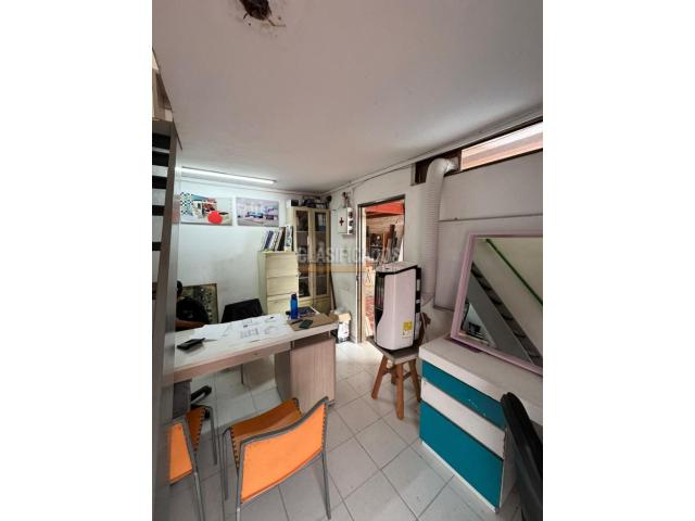 Locales y Bodegas, Venta en Los Cámbulos