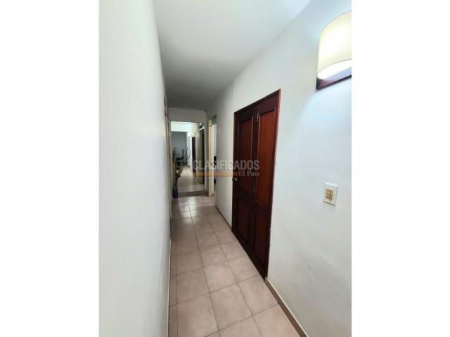 Apartamentos, Venta en Primero de Mayo