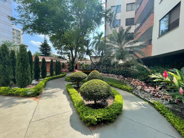 Apartamentos, Venta en Ciudad Jardín