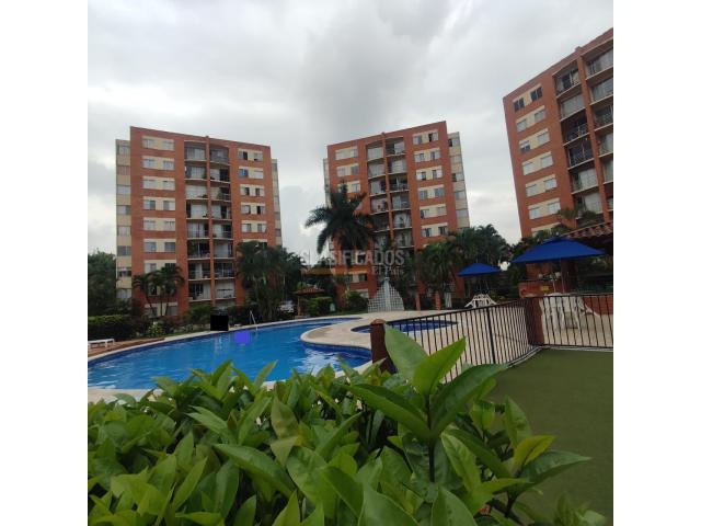 Apartamentos, Alquiler en Flora Industrial