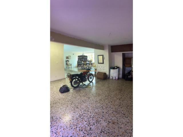 Casas, Venta en El Gran Limonar