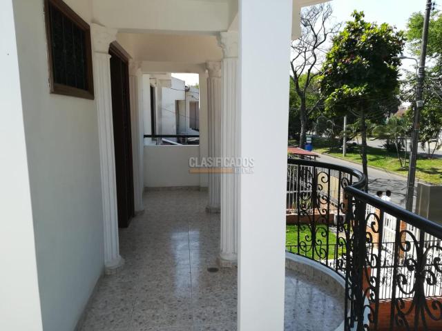 Casas, Venta en La Hacienda