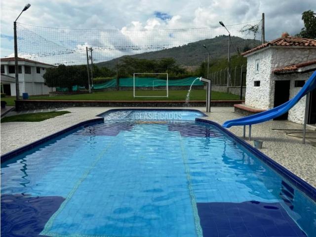 Fincas y Casas Campestres, Venta en El Cerrito