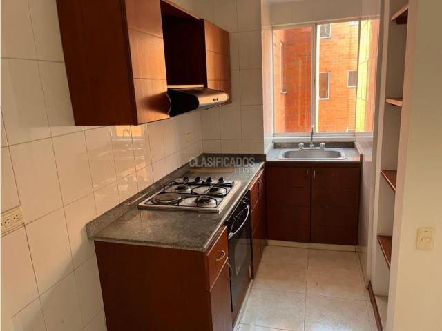 Apartamentos, Venta en Prados del Limonar