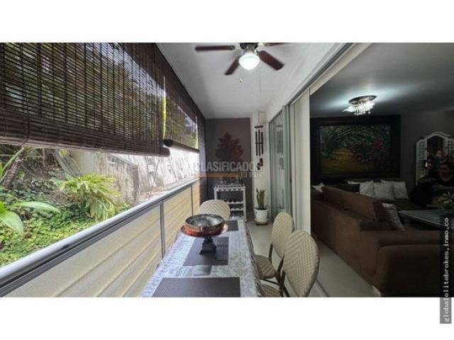 Apartamentos, Venta en Altos Menga