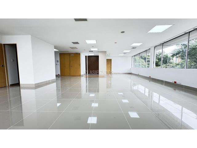 Oficinas y Consultorios, Alquiler en Santa Mónica Central