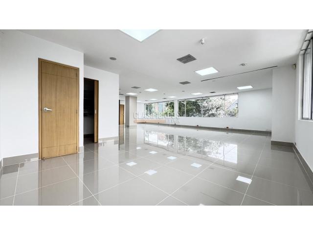 Oficinas y Consultorios, Alquiler en Santa Mónica Central