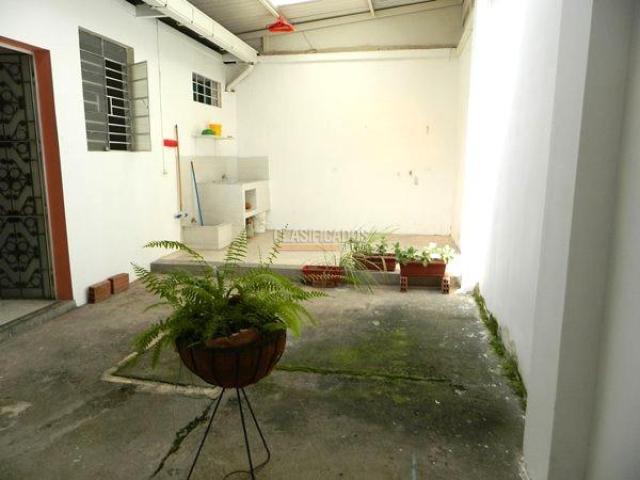 Edificios, Venta en Champagñat