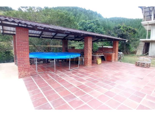 Fincas y Casas Campestres, Venta en Dagua