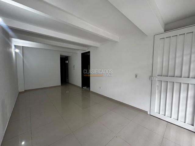 Apartamentos, Alquiler en Paseo de los Almendros