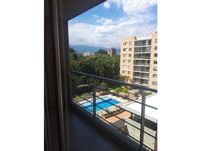 Apartamentos, Venta en Valle del Lili