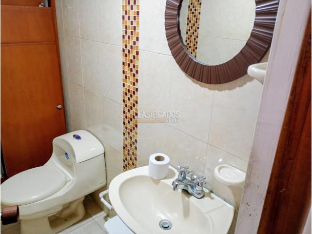 Casas, Venta en La Flora