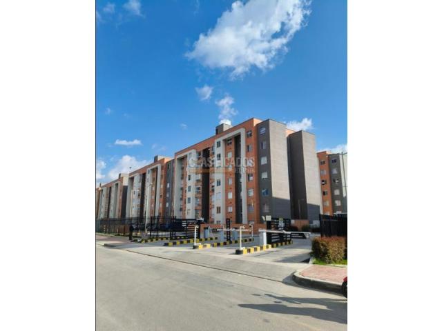 Apartamentos, Alquiler en Chía