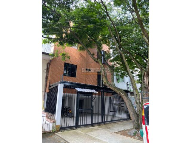 Edificios, Venta en Champagñat