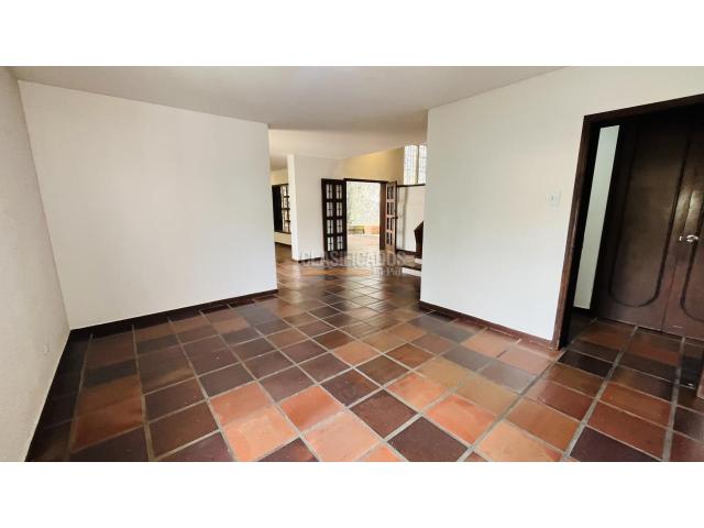 Casas, Alquiler en Santa Rita