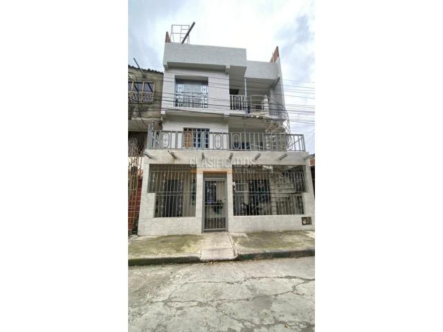 Apartaestudios, Alquiler en Villa del Sur