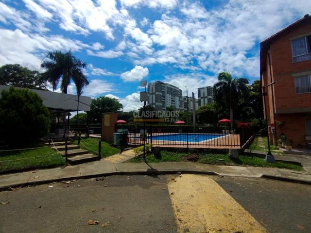 Casas, Alquiler en Valle del Lili