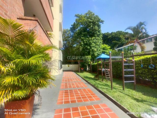 Apartamentos, Venta en Las Quintas de Don Simón