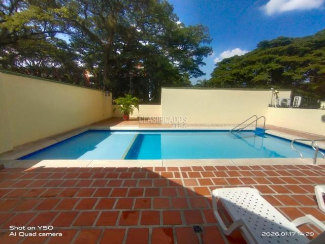 Apartamentos, Venta en Las Quintas de Don Simón