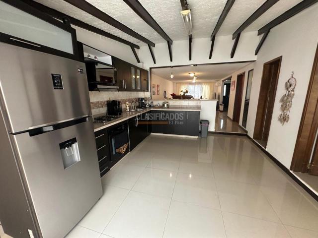 Casas, Venta en Prados del Norte