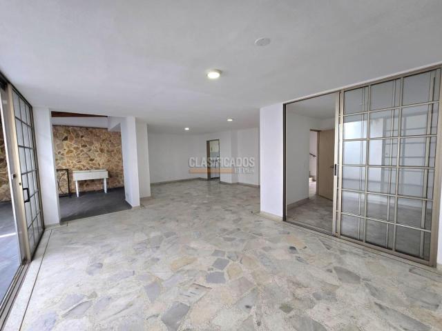 Casas, Venta en Ciudad Jardín