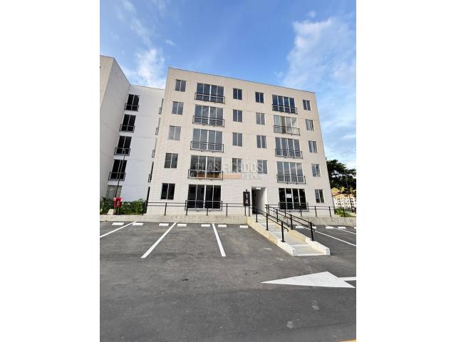 Apartamentos, Venta en Yumbo