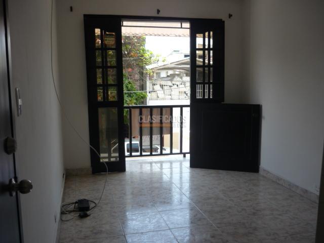 Apartaestudios, Alquiler en El Cedro