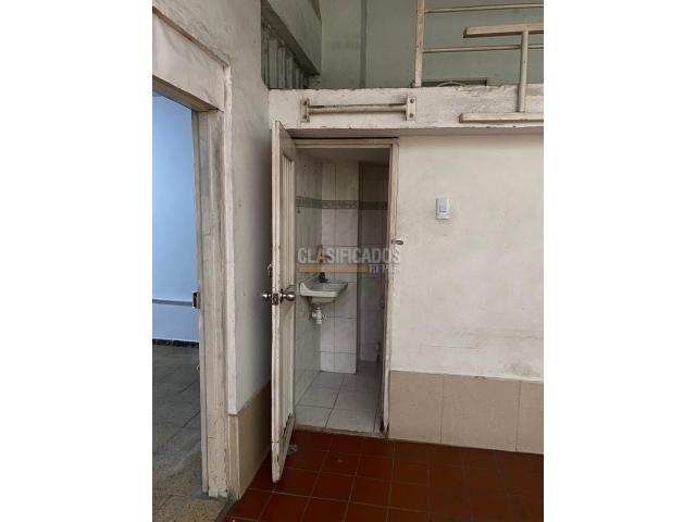 Locales y Bodegas, Alquiler en Saavedra Galindo