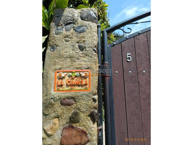 Casas, Alquiler en La Buitrera