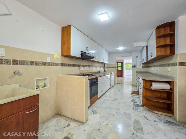 Apartamentos, Venta en Santa Teresita