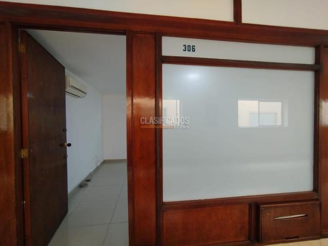 Oficinas y Consultorios, Alquiler en San Vicente