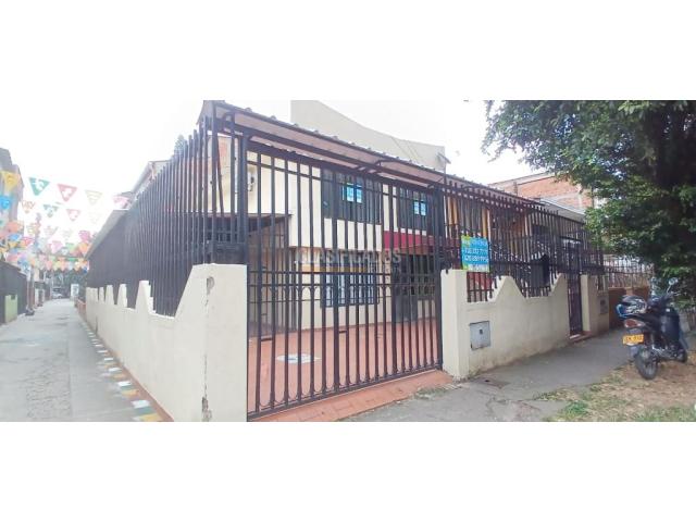 Casas, Alquiler en Las Camelias